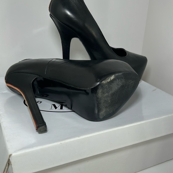 Steve Madden Women’s Black High Heel Pumps Back Zipper, Size 6, Upper Leather - Picture 9 of 11
